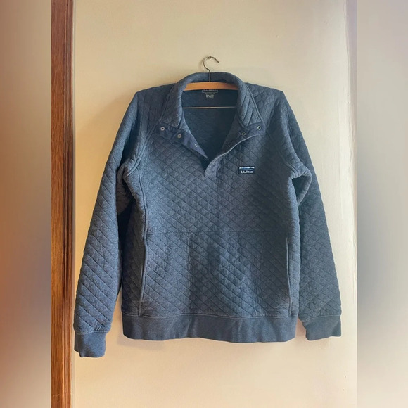 L.L. Bean Tops - L.L. BEAN Navy Blue Quilted Pull Over